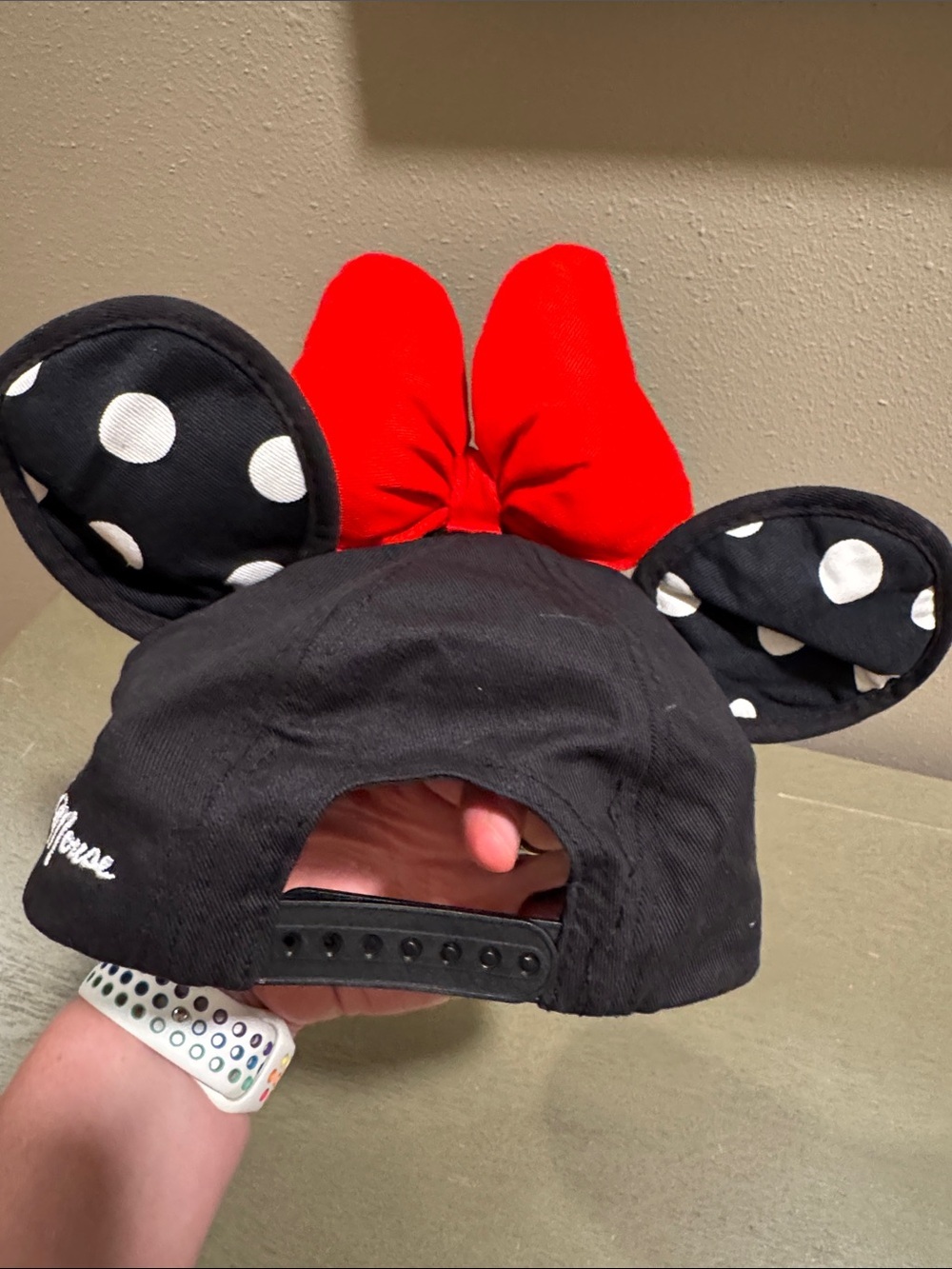 Disney Minnie Black Cap with Polka-Dot Ears and Red Bow Adult 57-60cm - Picture 4 of 4